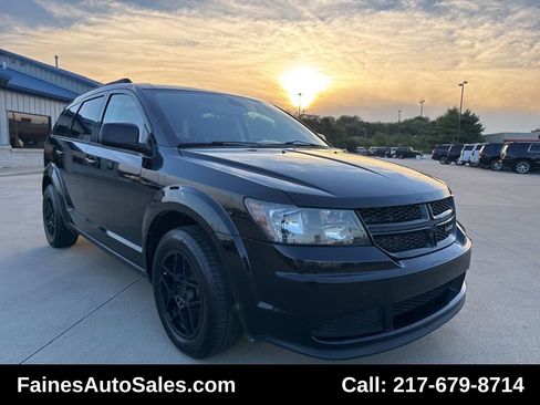 Used 2019 Dodge Journey SE image 27