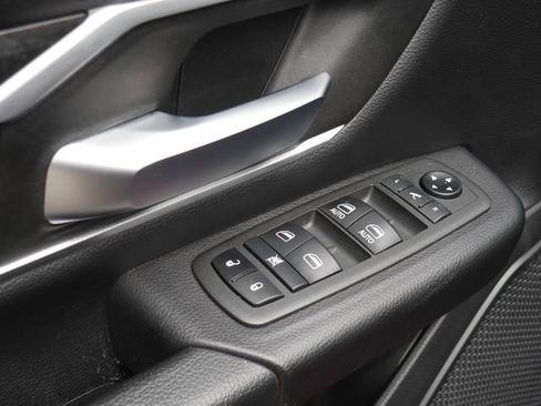Used 2021 RAM 1500 Big Horn AWD/4WD image 14