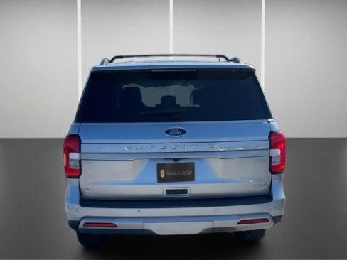 Used 2024 Ford Expedition Max XLT AWD/4WD image 9