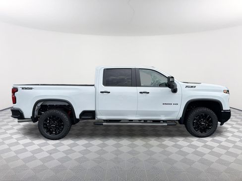 New 2026 Chevrolet Silverado 3500 LT w/ Trail Boss Package AWD/4WD image 4