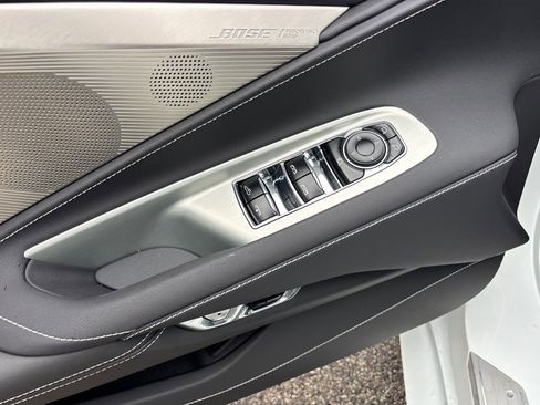 Used 2025 Chevrolet Corvette Stingray Preferred Conv w/ Z51 Performance Package RWD image 13
