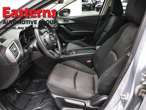 Used 2017 MAZDA MAZDA3 Sport FWD image 13
