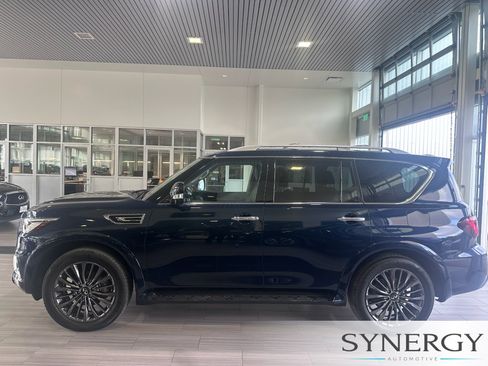 Used 2023 INFINITI QX80 Premium Select w/ Cargo Package AWD/4WD image 12