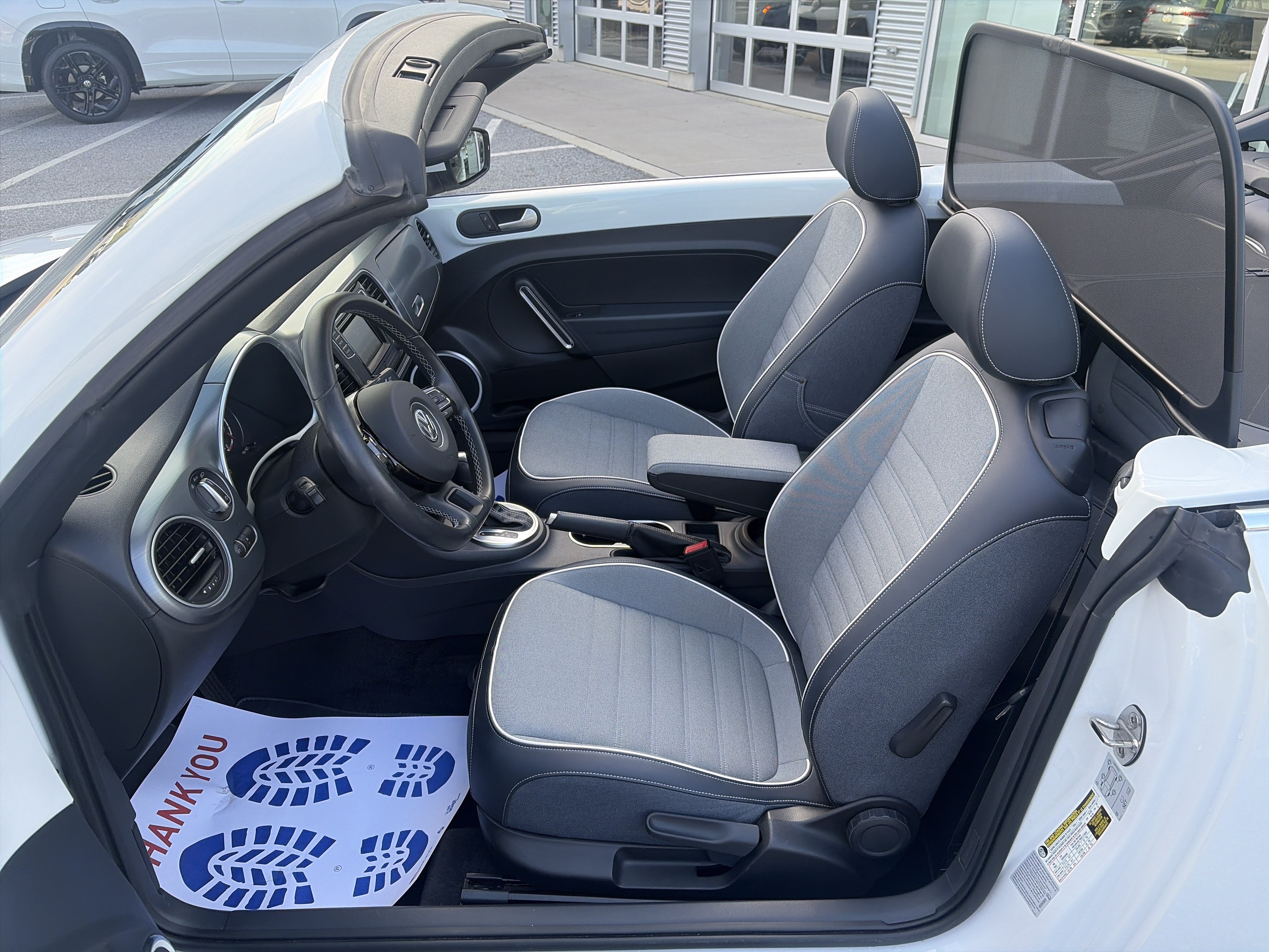 Used 2016 Volkswagen Beetle 1.8T Denim FWD image 16
