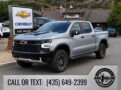 Used 2023 Chevrolet Silverado 1500 ZR2 w/ Technology Package AWD/4WD image 1
