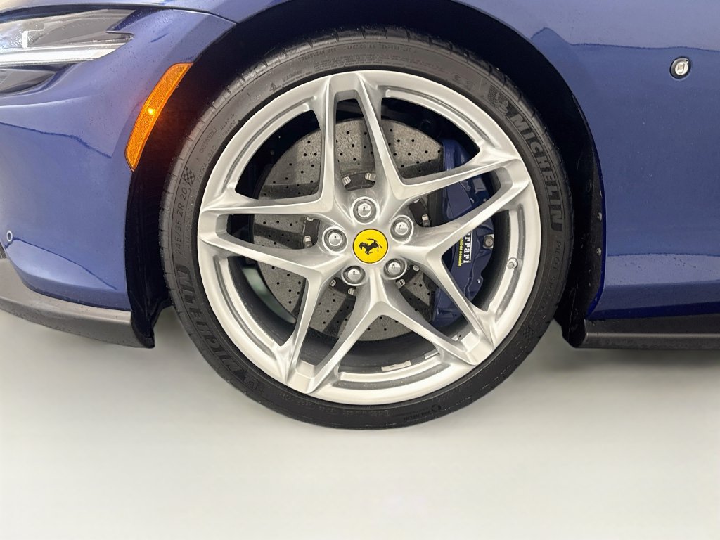 Used 2023 Ferrari Roma RWD image 33