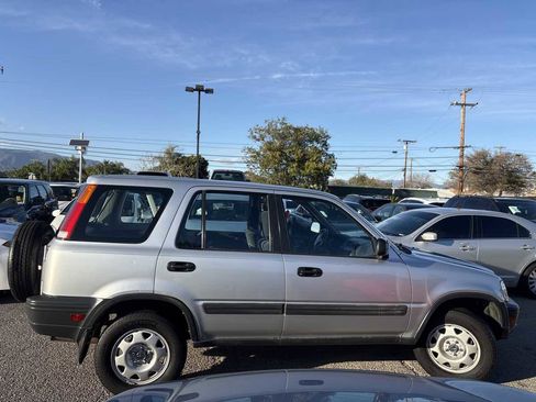 Used 1999 Honda CR-V LX image 4