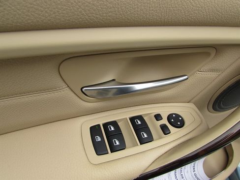 Used 2014 BMW 335i Sedan RWD image 9