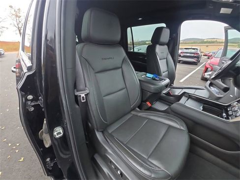 Used 2024 GMC Yukon XL Denali image 26