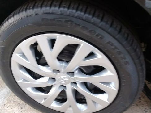 Used 2019 Toyota Corolla LE image 26