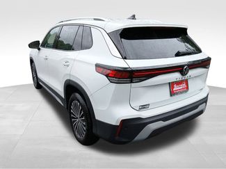 New 2025 Volkswagen Tiguan S video 3