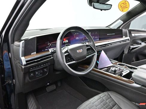 Used 2025 Cadillac Escalade ESV Sport Platinum image 20