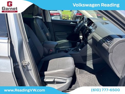 Used 2021 Volkswagen Tiguan SE w/ Panoramic Sunroof Package AWD/4WD image 39