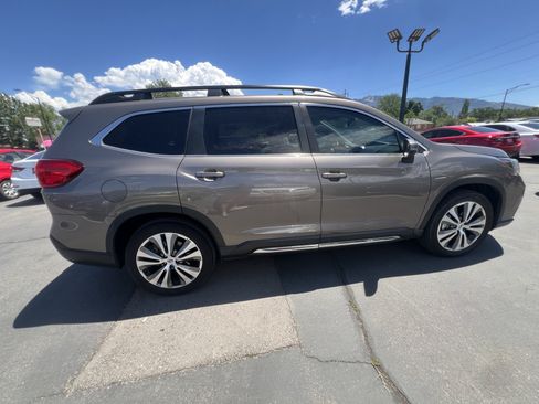 Used 2021 Subaru Ascent Limited w/ Technology Package AWD/4WD image 4