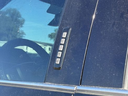 Used 2017 Ford F150 Limited image 9