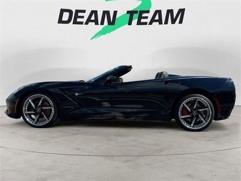 Used 2014 Chevrolet Corvette Stingray Convertible w/ 2LT Preferred Equipment Group image 5
