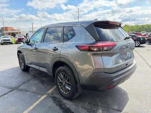 Used 2021 Nissan Rogue S FWD image 5