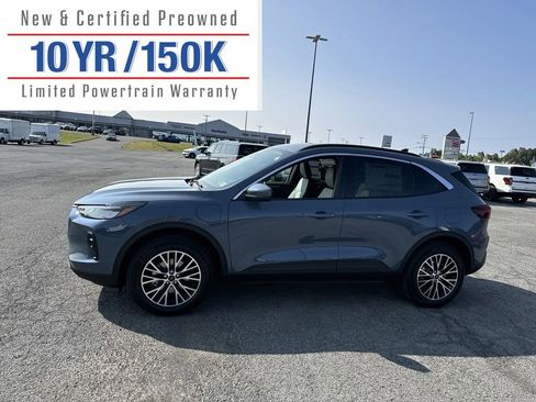 Used 2024 Ford Escape SE image 10