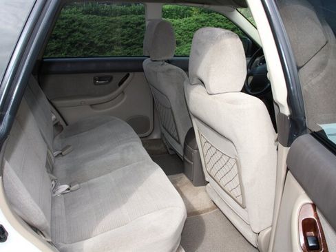 Used 2003 Subaru Outback Wagon AWD/4WD image 6