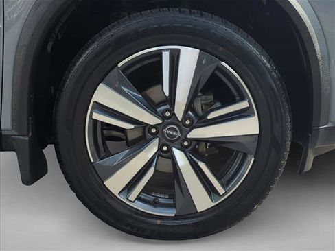 Used 2022 Nissan Rogue SL w/ SL Premium Package image 20