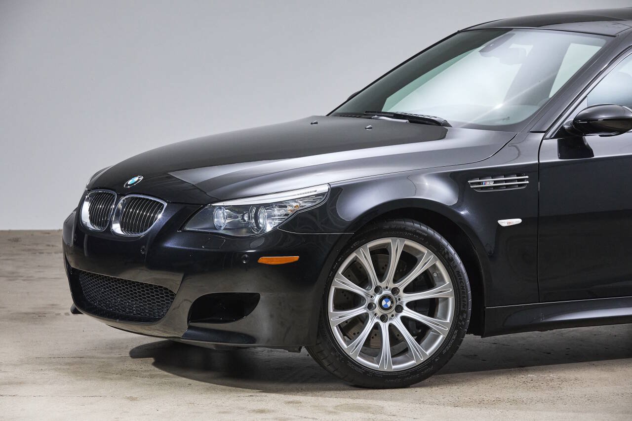 Used 2008 BMW M5 RWD image 15