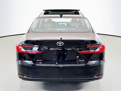 Used 2025 Toyota Camry XLE w/ Premium Plus Package image 6