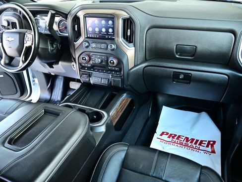 Used 2022 Chevrolet Silverado 2500 High Country AWD/4WD image 23