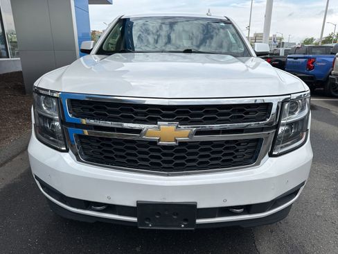 Used 2018 Chevrolet Suburban LT AWD/4WD image 2