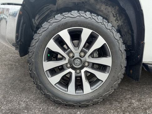 Used 2020 Toyota Tundra Limited image 15