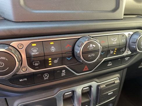 Certified 2021 Jeep Wrangler Willys image 21