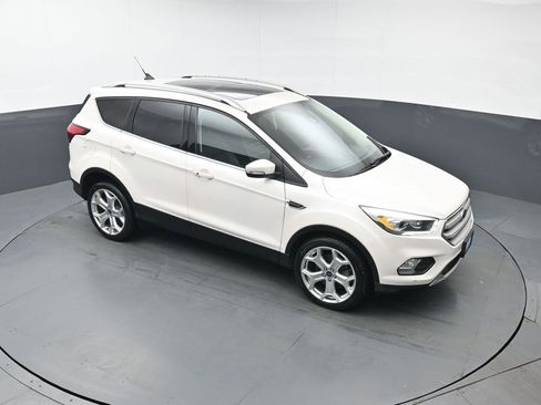 Used 2019 Ford Escape Titanium image 47