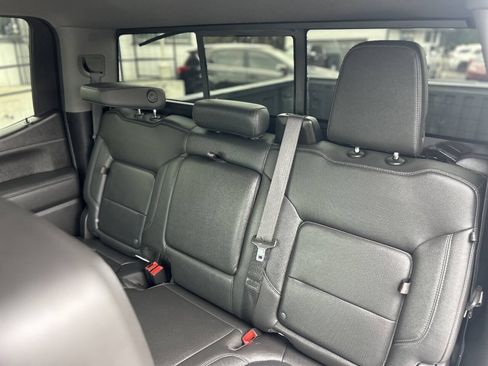 Used 2021 Chevrolet Silverado 1500 LTZ RWD image 19