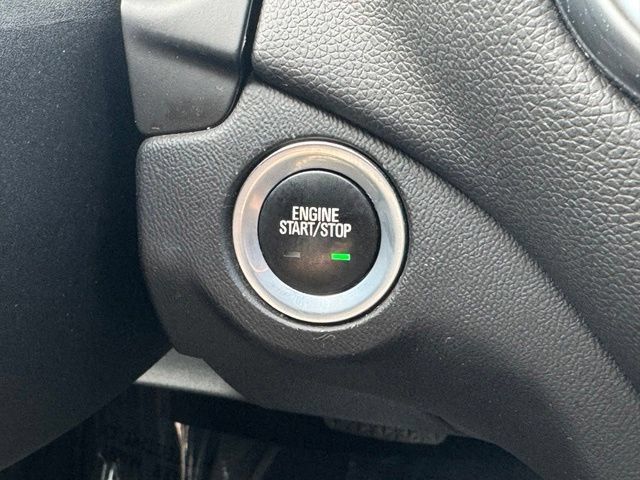 Used 2018 Chevrolet Equinox LT AWD/4WD image 17
