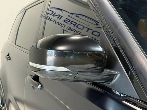 Used 2020 Land Rover Range Rover Sport SVR AWD/4WD image 10