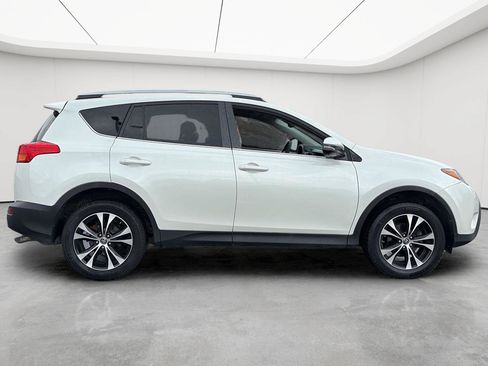 Used 2015 Toyota RAV4 Limited w/ Technology Package AWD/4WD image 9