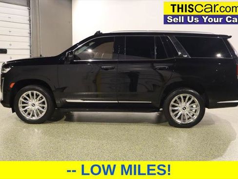 Used 2023 Cadillac Escalade Premium Luxury image 4