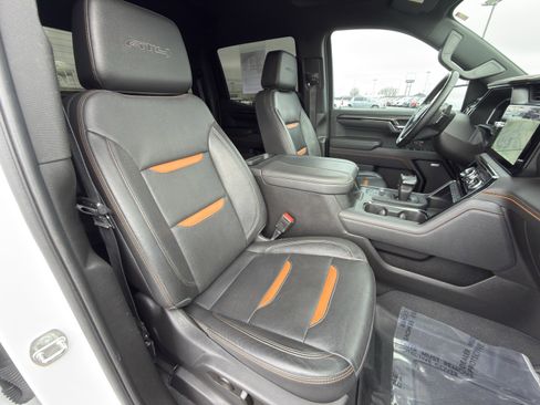 Used 2023 GMC Sierra 1500 AT4 w/ Technology Package image 16