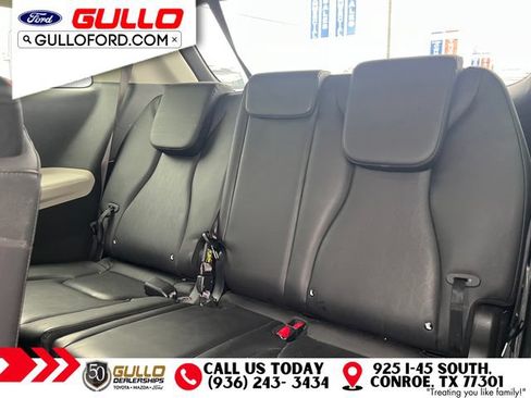 Used 2023 Kia Carnival LX FWD image 15