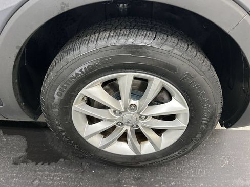 Used 2017 Kia Sorento AWD w/ LX Convenience Package image 8