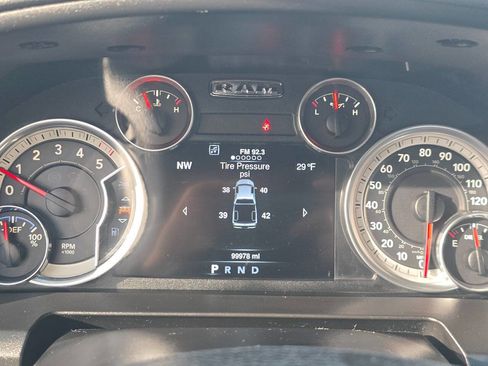 Used 2016 RAM 1500 Classic SLT w/ SLT Plus D←cor Group image 17