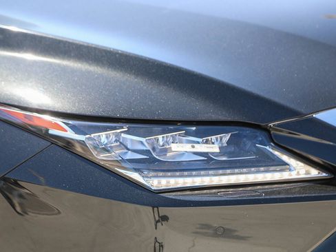 Used 2018 Lexus RX 350L Luxury w/ Accessory Package FWD image 8
