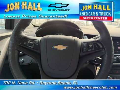 Used 2020 Chevrolet Trax LS w/ Tint and Cruise Package image 15