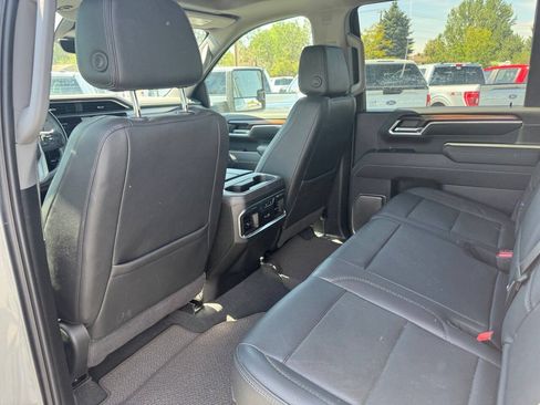 Used 2025 GMC Sierra 3500 Denali w/ Technology Package AWD/4WD image 13