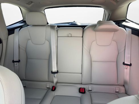 Certified 2023 Volvo XC60 T8 Plus w/ Climate Package AWD/4WD image 12