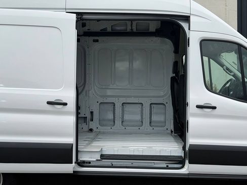 Used 2025 Ford Transit 250 148 High Roof AWD image 23