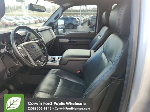 Used 2013 Ford F250 Lariat w/ Chrome Pkg image 10