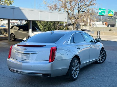 Used 2017 Cadillac XTS Luxury image 5