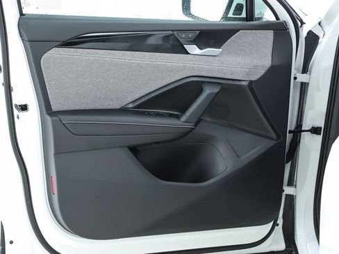 New 2026 Volkswagen Tiguan S FWD image 55