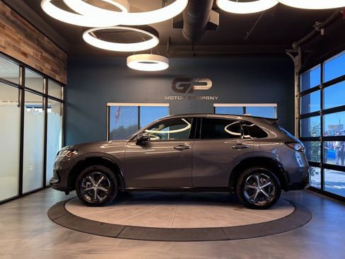 Used 2025 Honda HR-V EX-L image 6