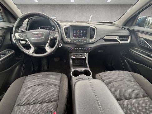 Used 2024 GMC Terrain SLE w/ Driver Convenience Package image 19